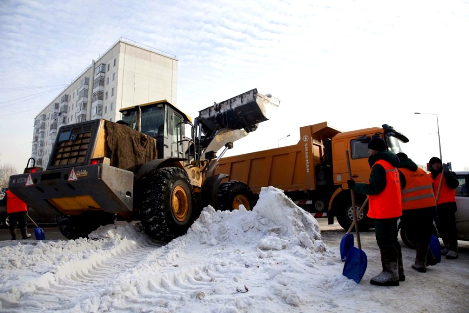 С начала марта в Якутске на полигон вывезли снега на 50 тысяч кубометров больше, чем в прошлом году