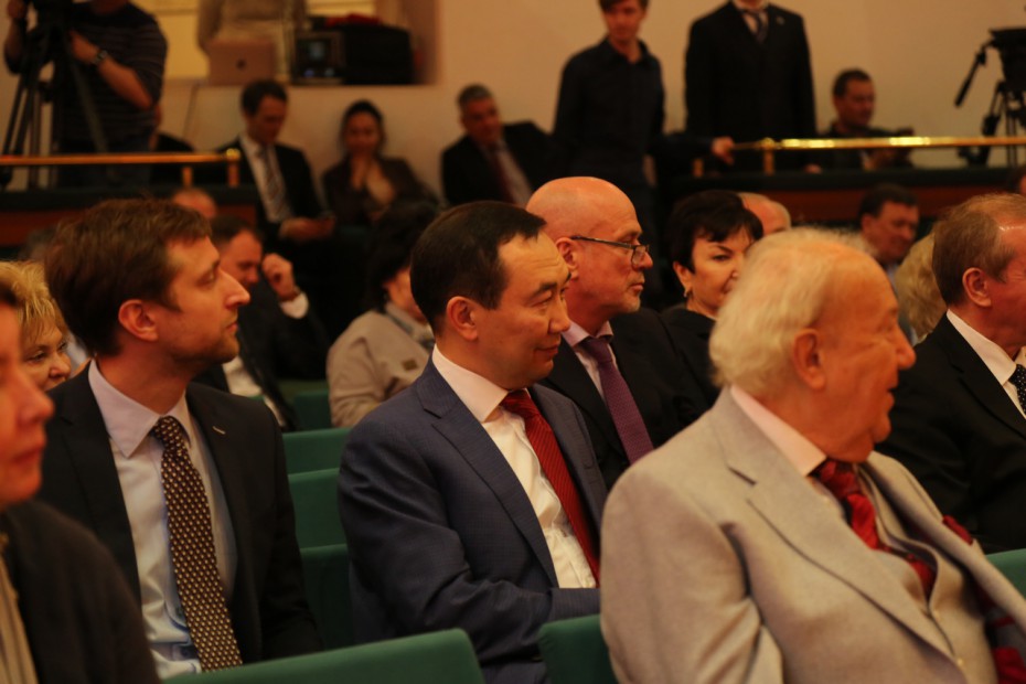 Айсен Николаев принял участие в Общем собрании Комиссии РФ по делам ЮНЕСКО