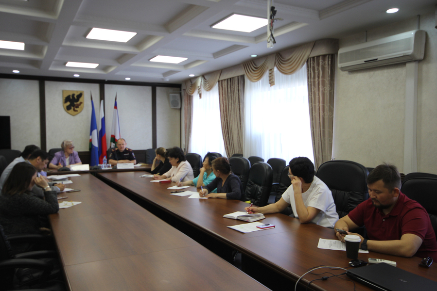 В Якутске прошло заседание Общественного совета по миграционным вопросам и работе с национально-культурными объединениями