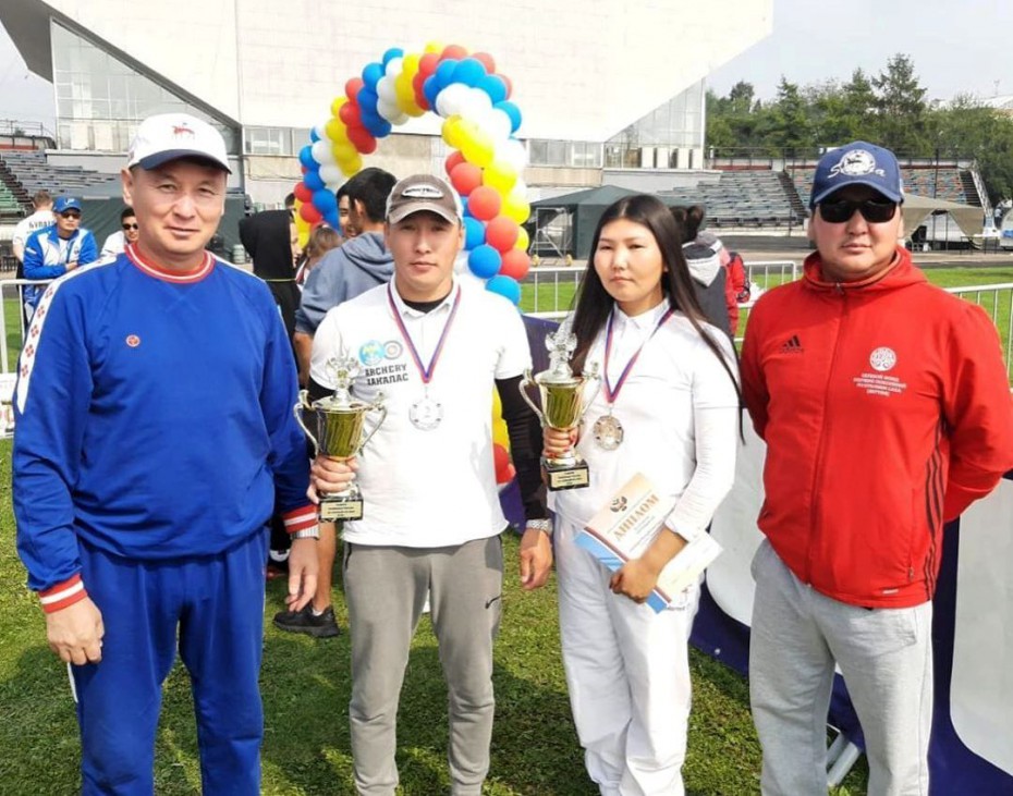 Якутские лучники завоевали серебро чемпионата России в Иркутске