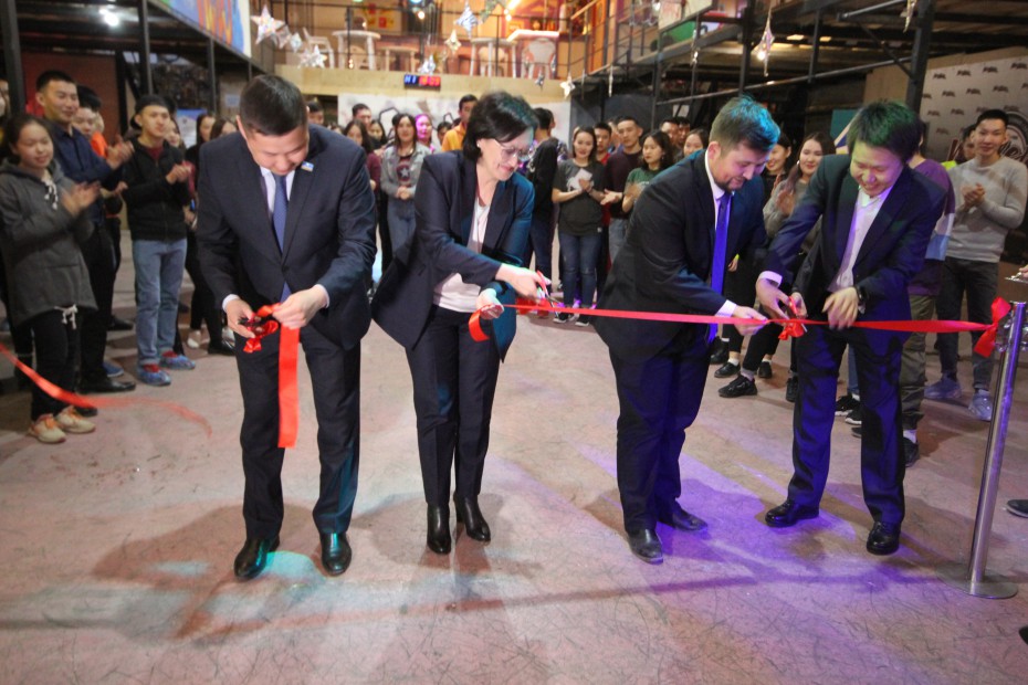 В Якутске открылся первый в республике муниципальный молодежный центр