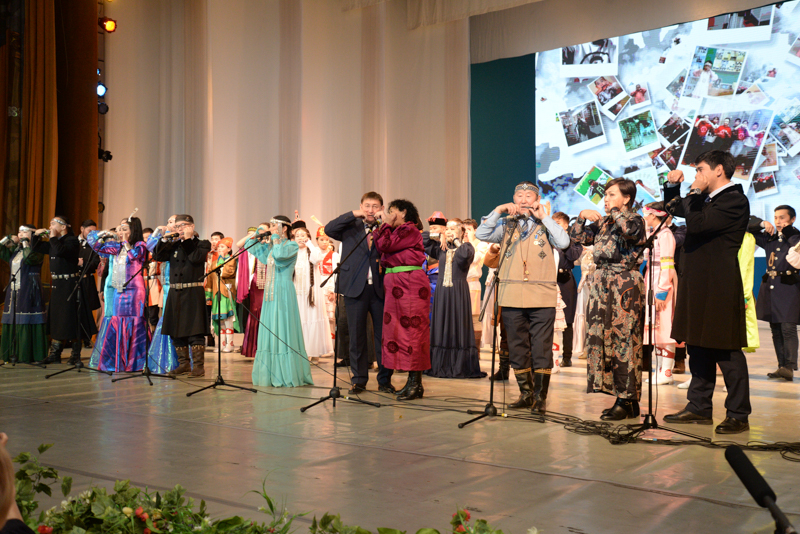 Хомусом едины: В Якутске состоялся концерт, посвященный бренду Якутии