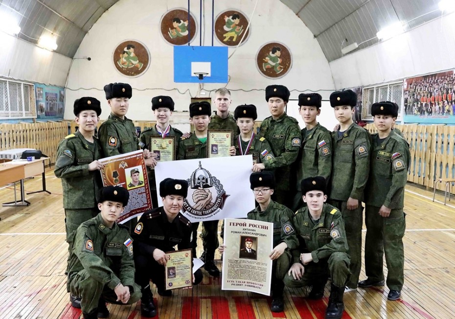 Росгвардейцами проведены военно-патриотические соревнования для десятиклассников республиканской кадетской школы-интерната 