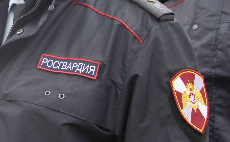 Росгвардейцами задержан житель Якутска по подозрению в совершении кражи автозапчастей