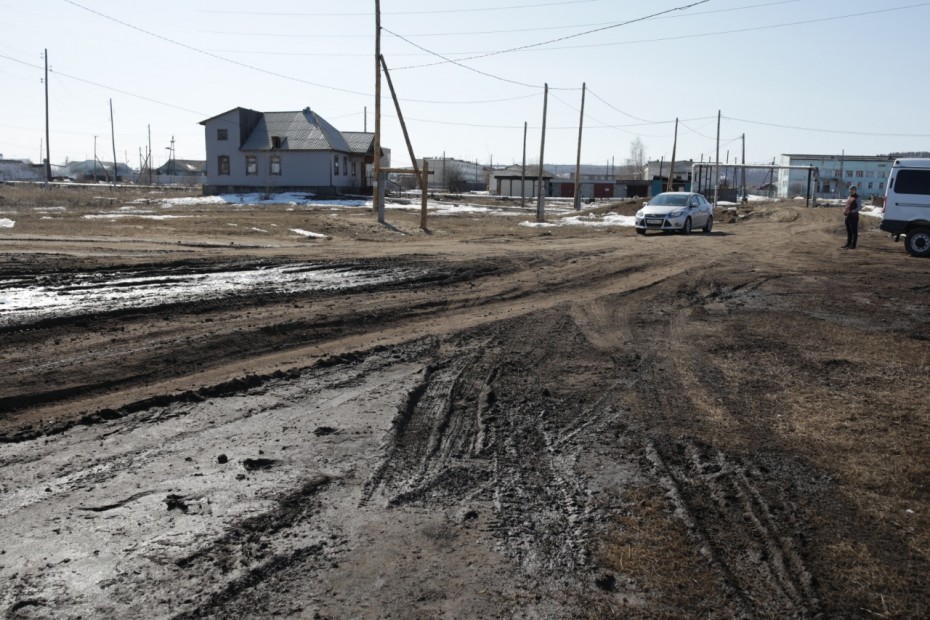 В Якутске прошло общественное  обсуждение ремонта дорог в селе Маган
